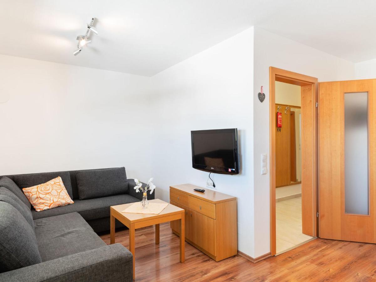 Elegant Apartment In Saalfelden With Balcony Dış mekan fotoğraf