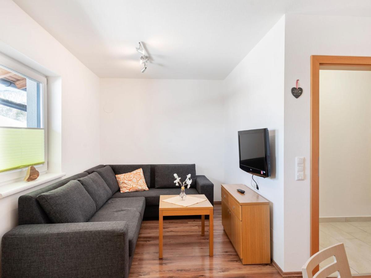 Elegant Apartment In Saalfelden With Balcony Dış mekan fotoğraf
